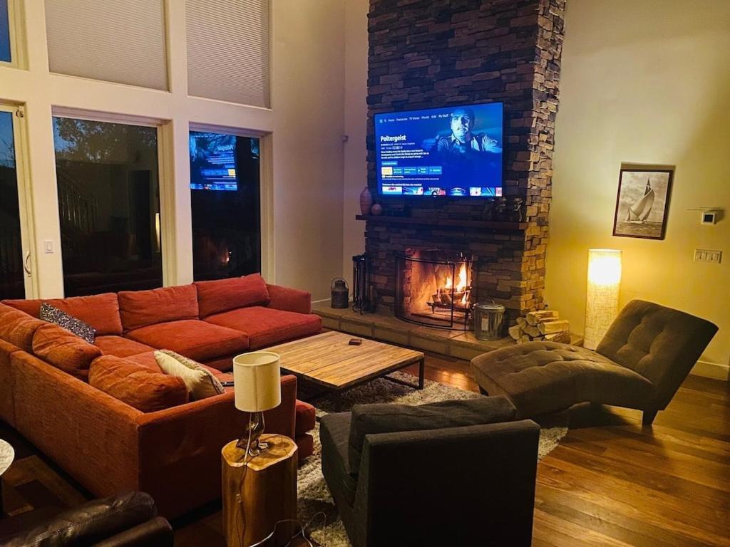 Modern 6 Bedroom Retreat, Stunning Lake Views, Close To Village! Lake Arrowhead Esterno foto